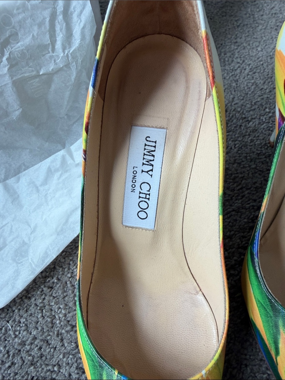 Jimmy Choo Women’s White Multicolor Pointed Toe Pumps - Picture 3 of 13